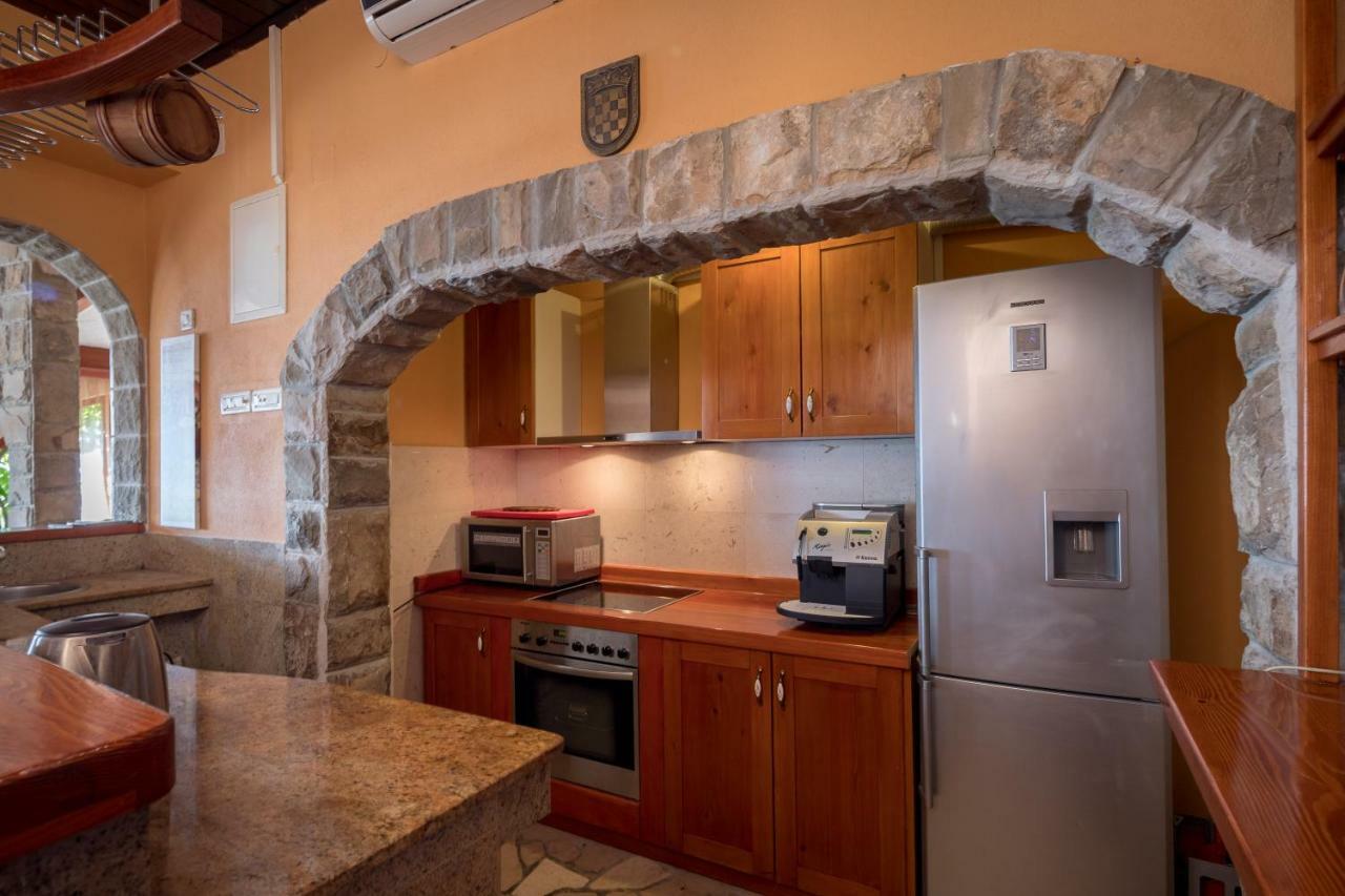 Beach Time Villa Omis Ngoại thất bức ảnh